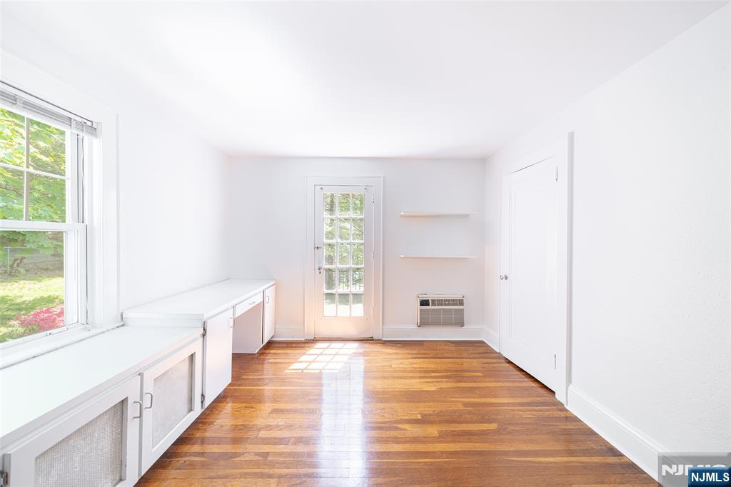 85 Paulin Boulevard, Leonia, NJ, 07605