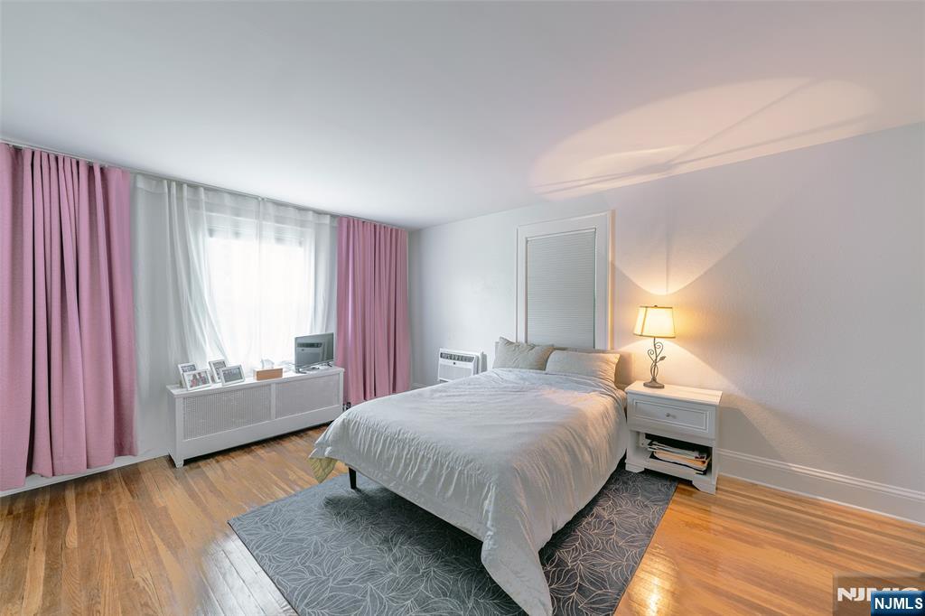 85 Paulin Boulevard, Leonia, NJ, 07605