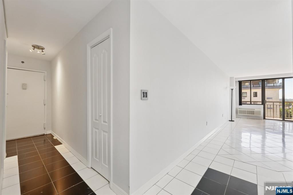 151 Prospect Avenue 18A - Photo 4