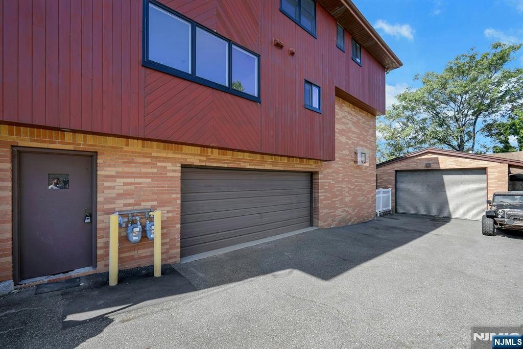 2413 Hammett Avenue A - Photo 3