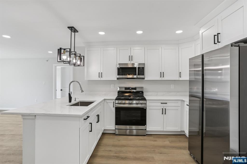 200-202 Summer Street 2 - Photo 2