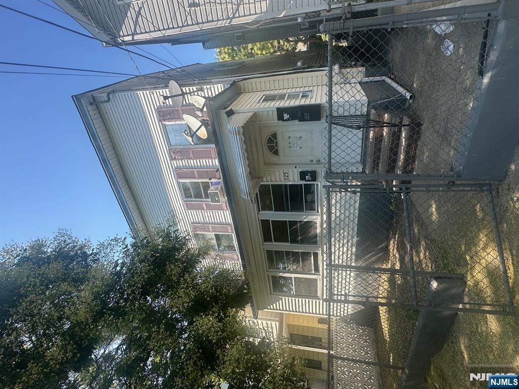 125 Pearl Street