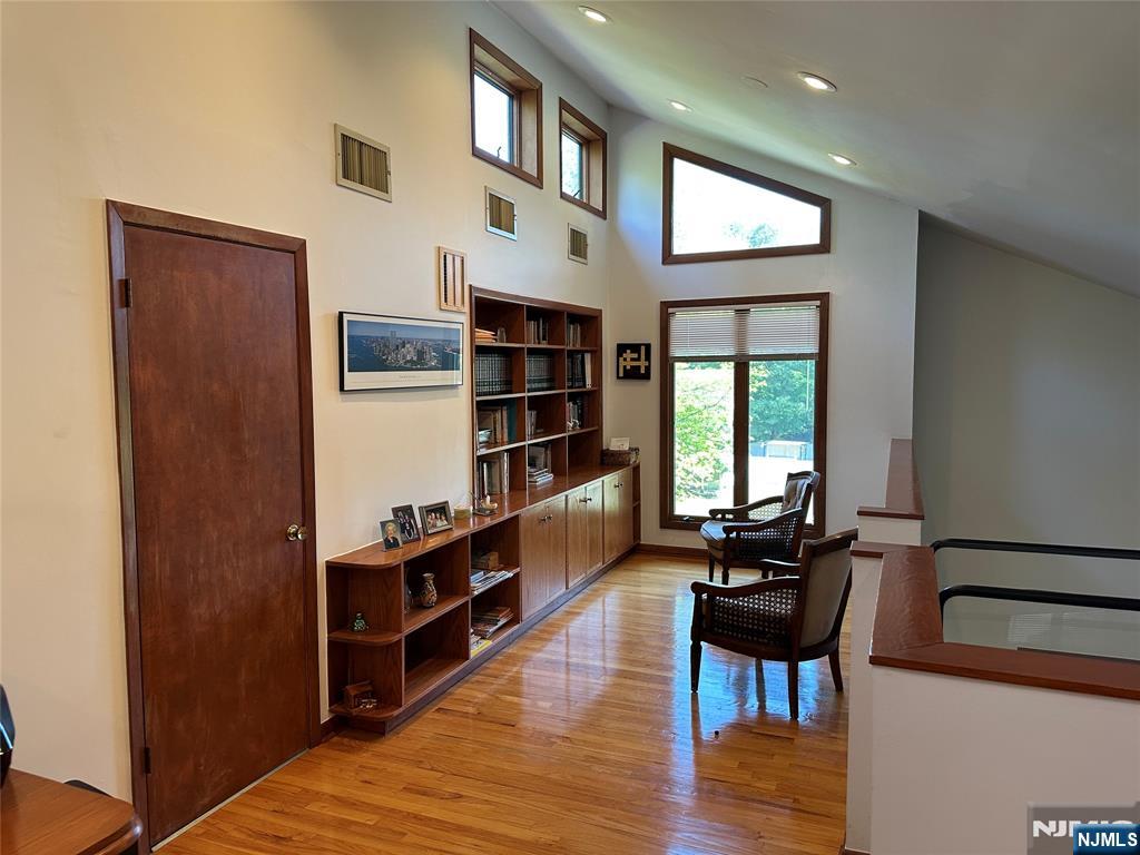 26 Daniel Court, Woodcliff Lake, NJ, 07677