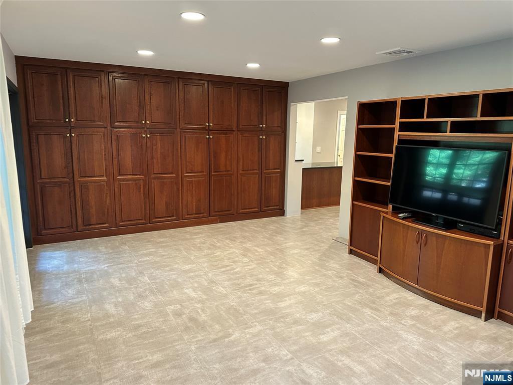 26 Daniel Court, Woodcliff Lake, NJ, 07677