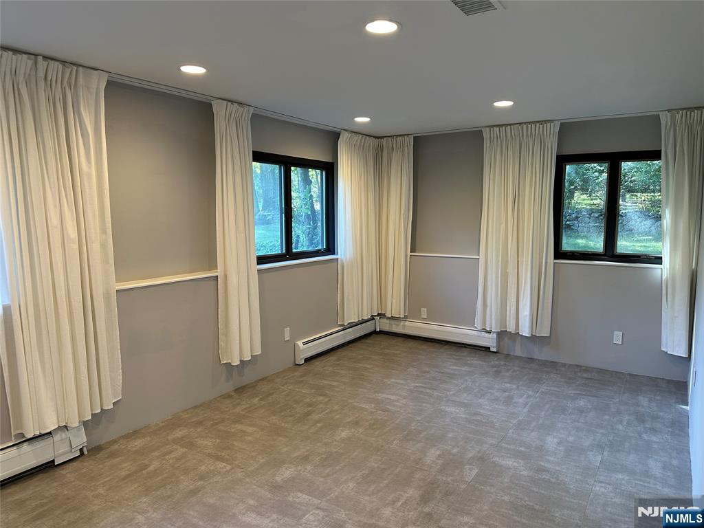 26 Daniel Court, Woodcliff Lake, NJ, 07677