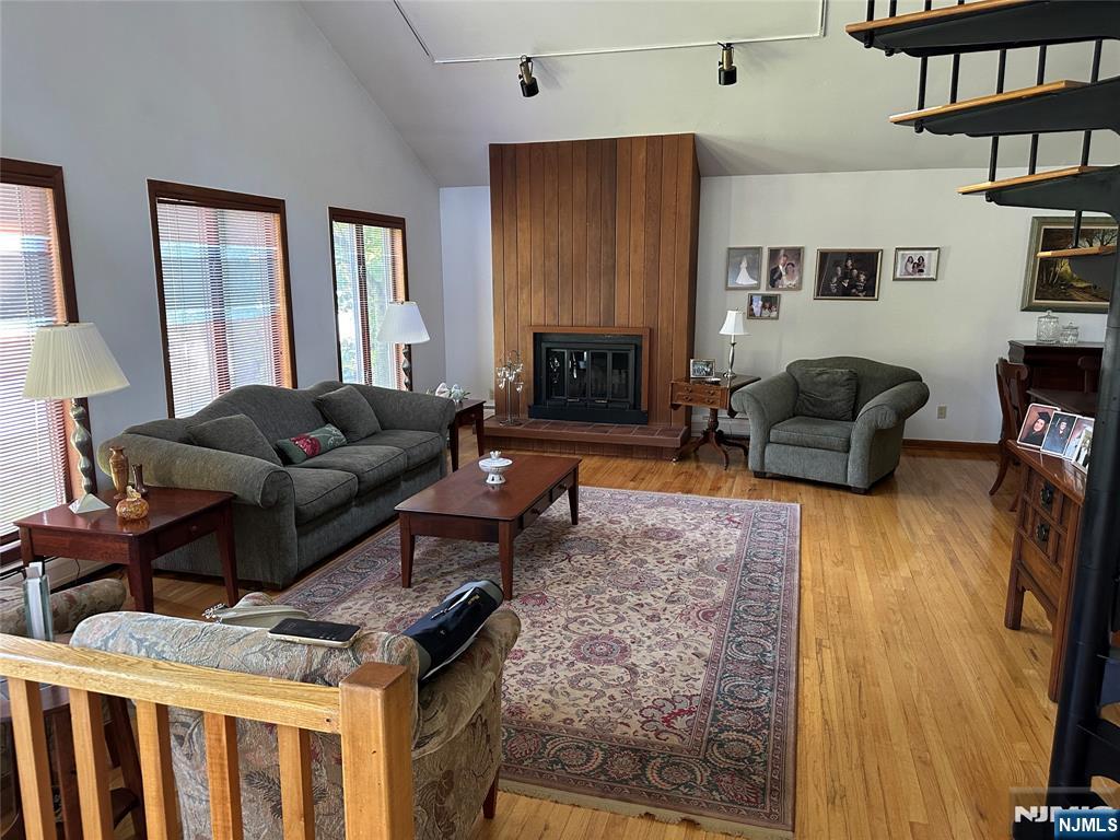 26 Daniel Court, Woodcliff Lake, NJ, 07677