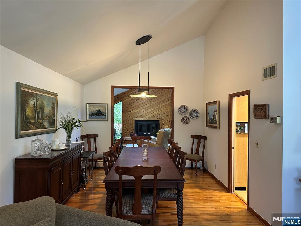 26 Daniel Court, Woodcliff Lake, NJ, 07677