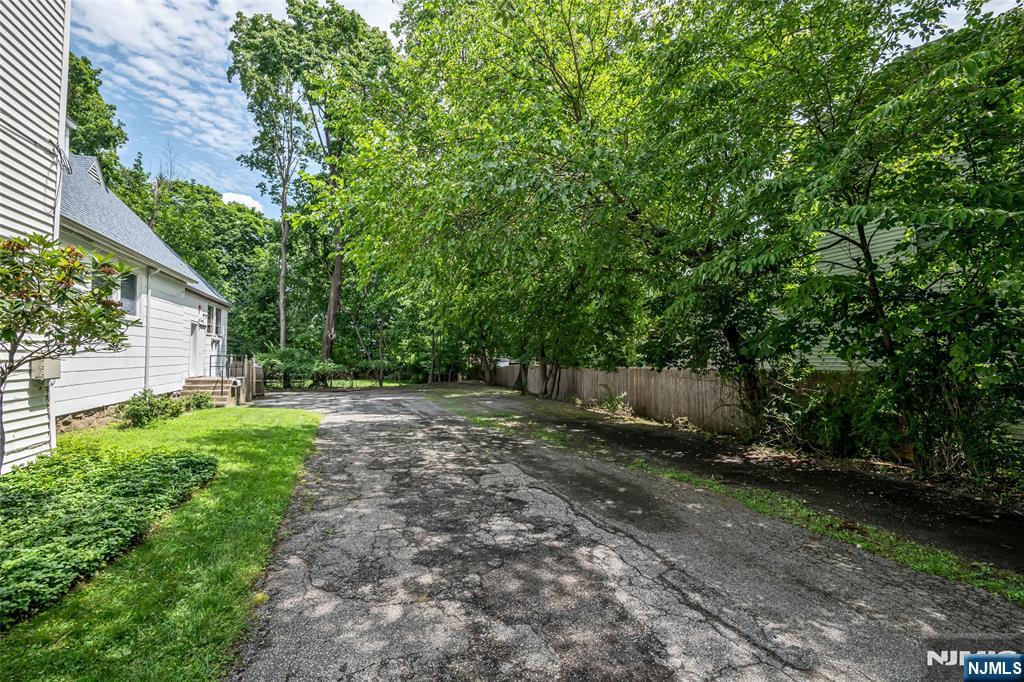 283 Harrington Avenue, Closter, NJ, 07624