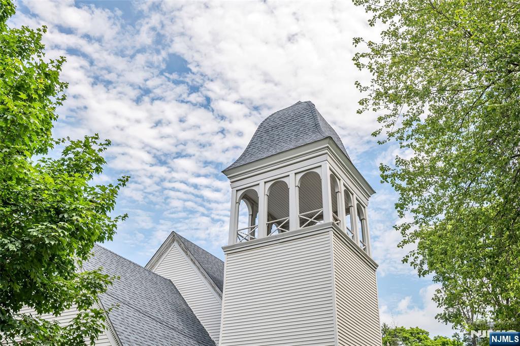 283 Harrington Avenue, Closter, NJ, 07624