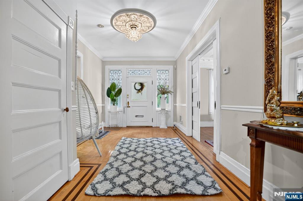 285 Maple Street - Photo 5