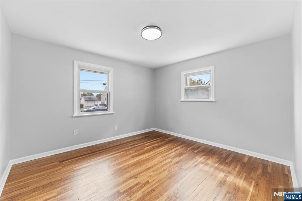 18 Farmingdale Avenue