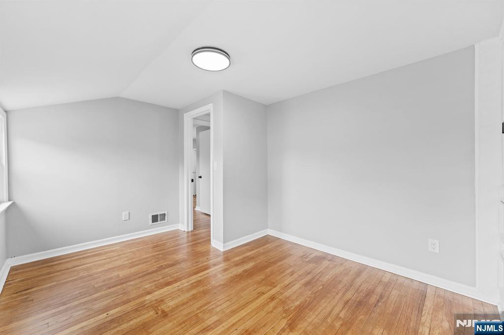 18 Farmingdale Avenue