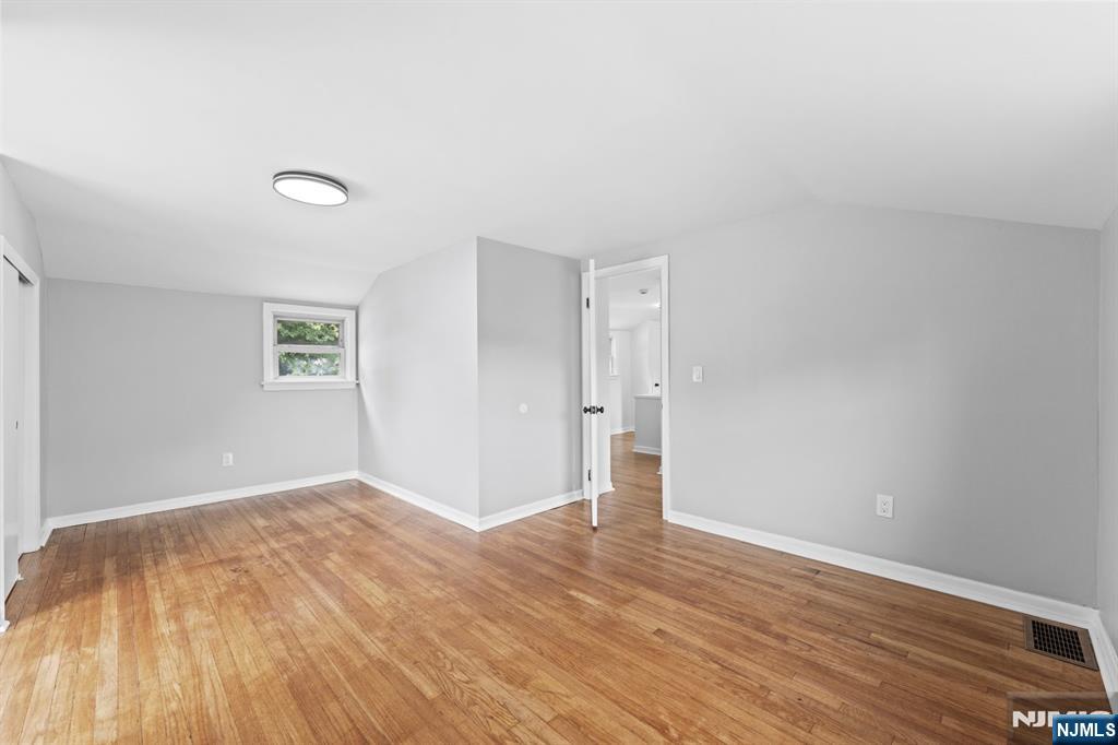 18 Farmingdale Avenue