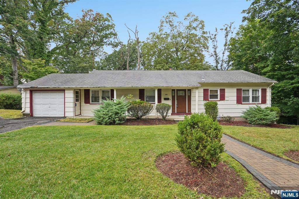 450 Fort Lee Road, Leonia, NJ, 07605