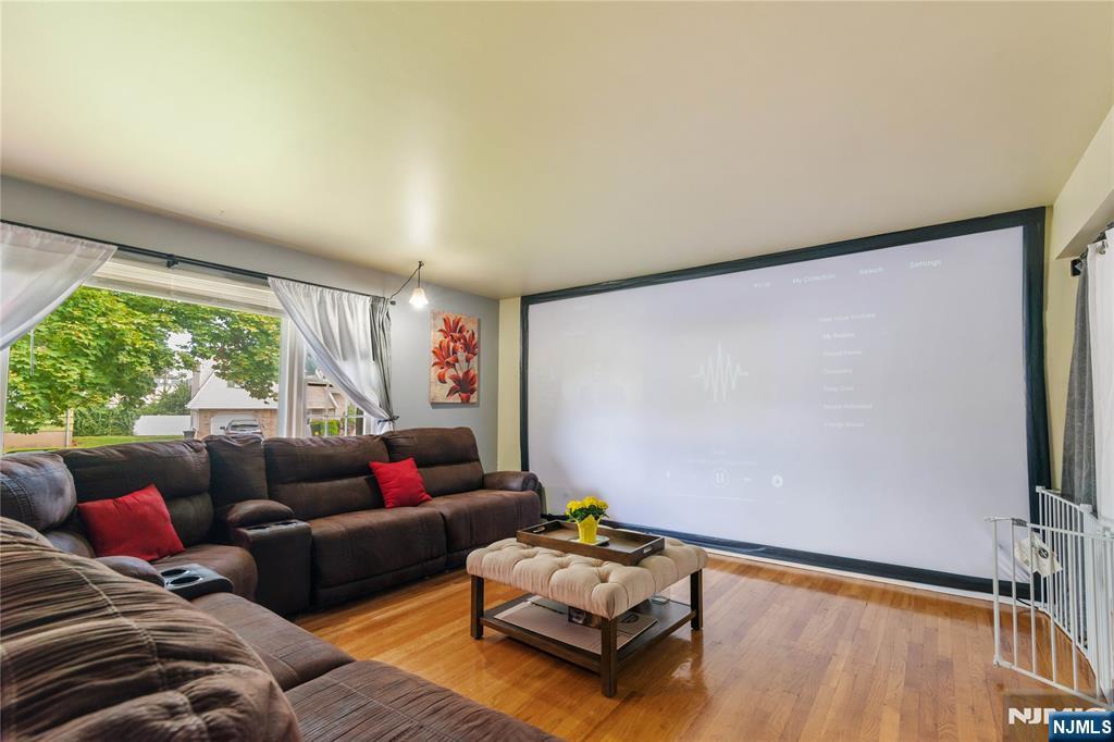 4-46 Boyd Avenue - Photo 4