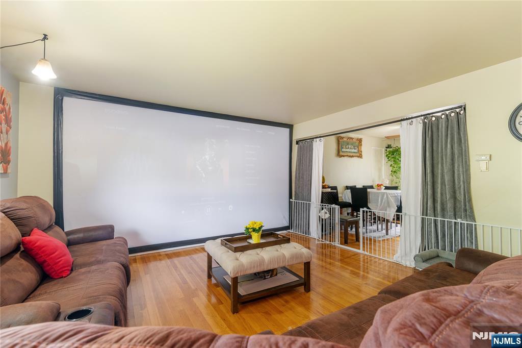 4-46 Boyd Avenue - Photo 5