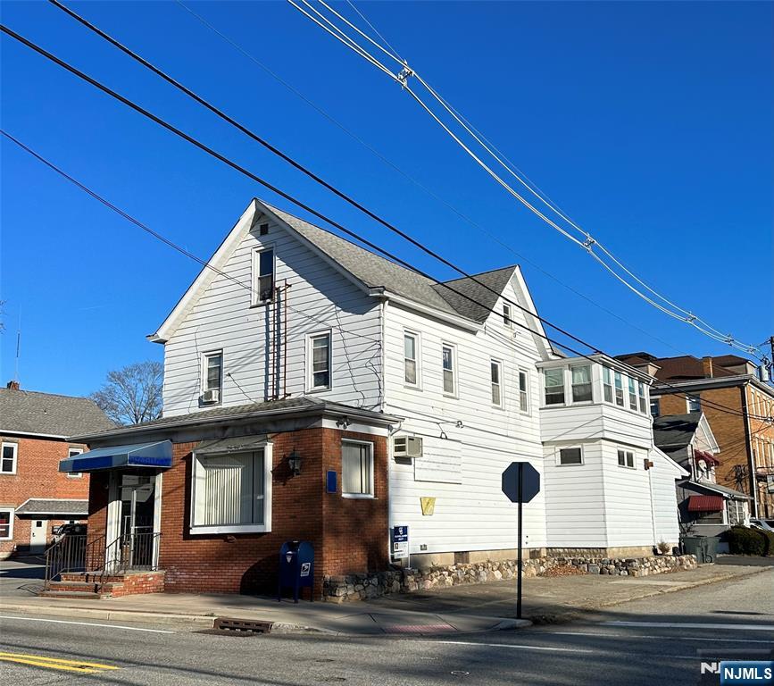 636 Ringwood Avenue 1 - Photo 1