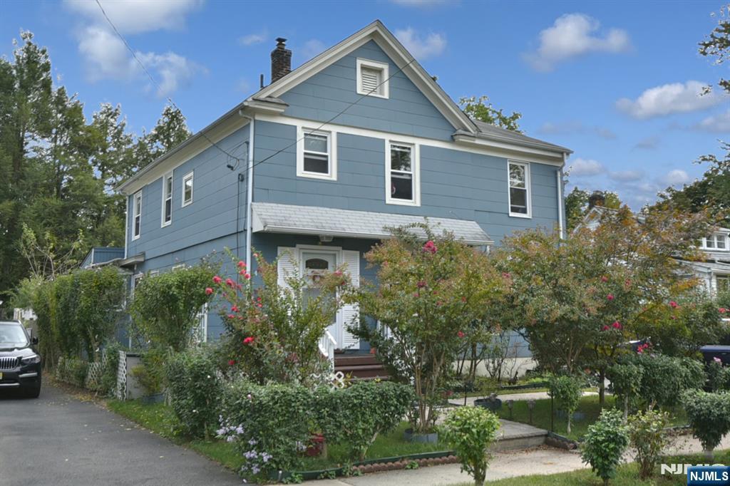 435 Northern Parkway - Photo 1