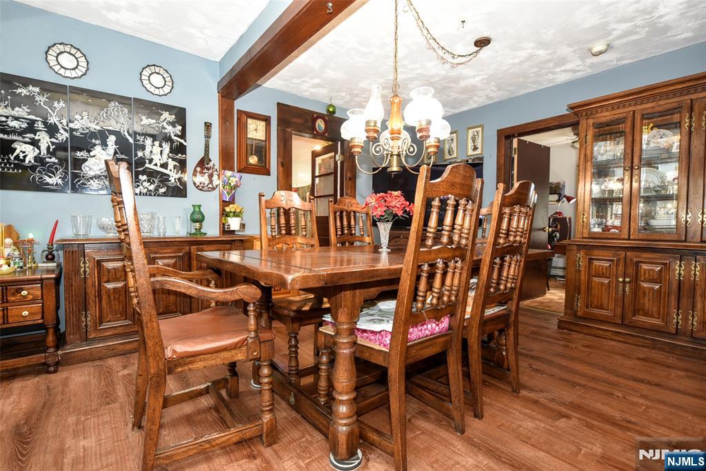 435 Northern Parkway - Photo 5