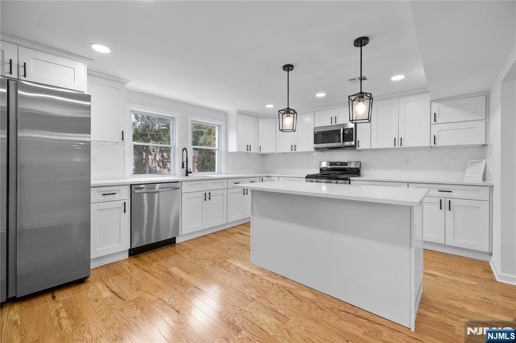 206 Linden Avenue - Photo 2