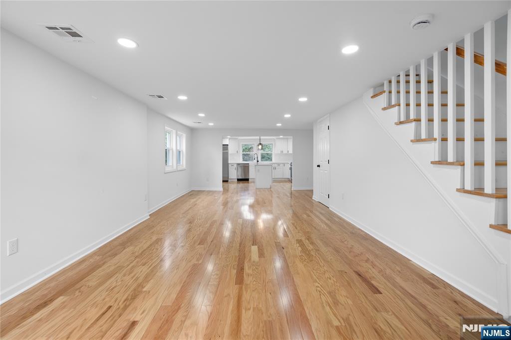 206 Linden Avenue - Photo 4