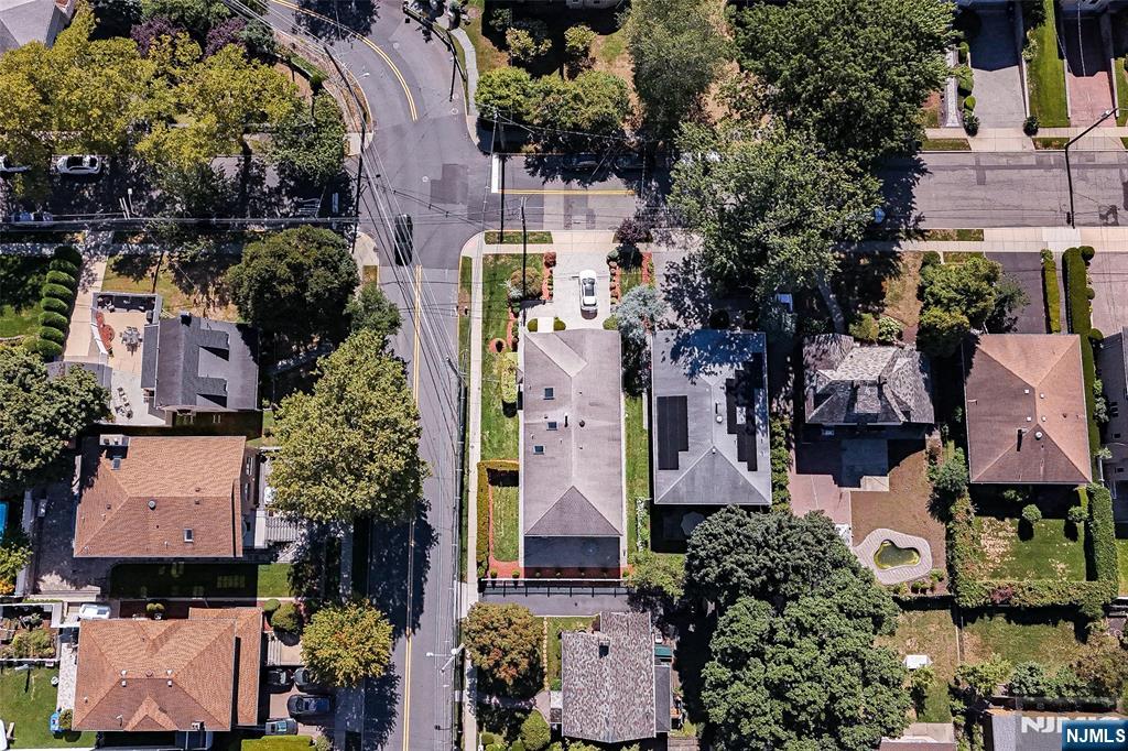 499 Morse Avenue - Photo 2