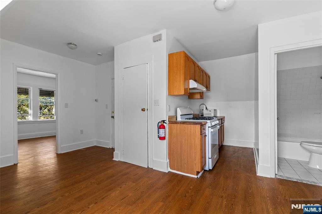 53 Rose Terrace, Newark, NJ, 07108