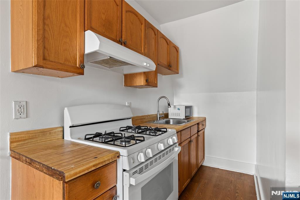 53 Rose Terrace, Newark, NJ, 07108