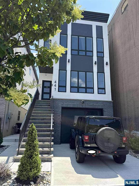 441 John Street - Photo 1