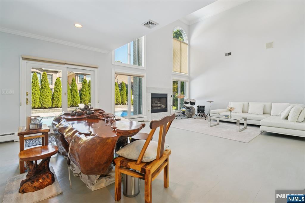 32 Laurie Drive - Photo 3