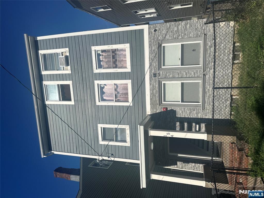 154 Butler Street - Photo 1