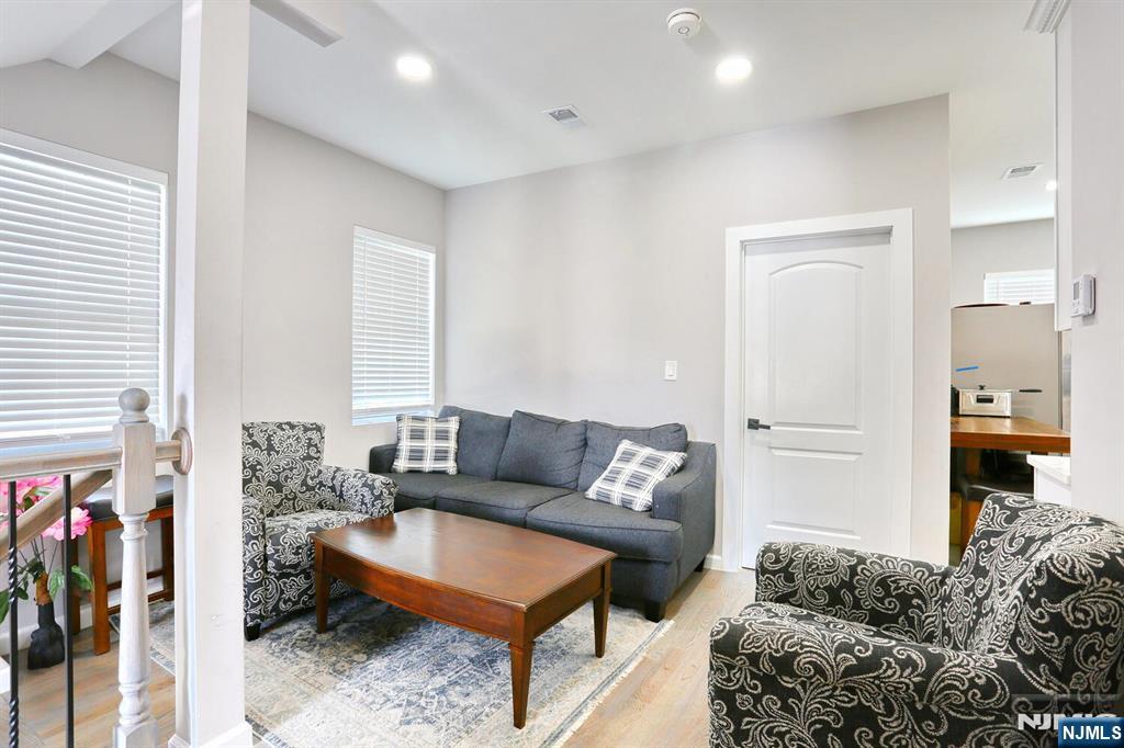 16 Boyd Street - Photo 4