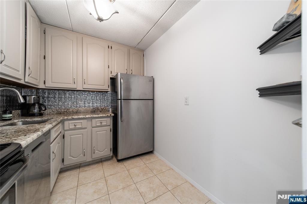 250 Gorge Road 12K - Photo 5