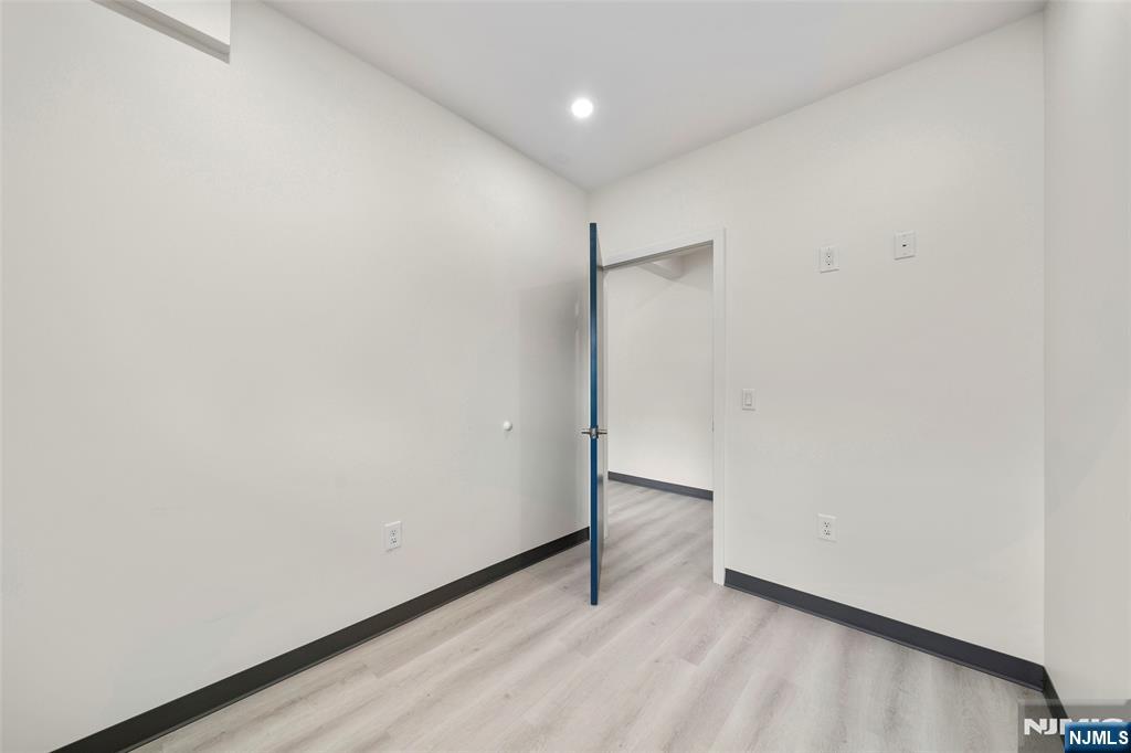 35 Pangborn Place 1 - Photo 12