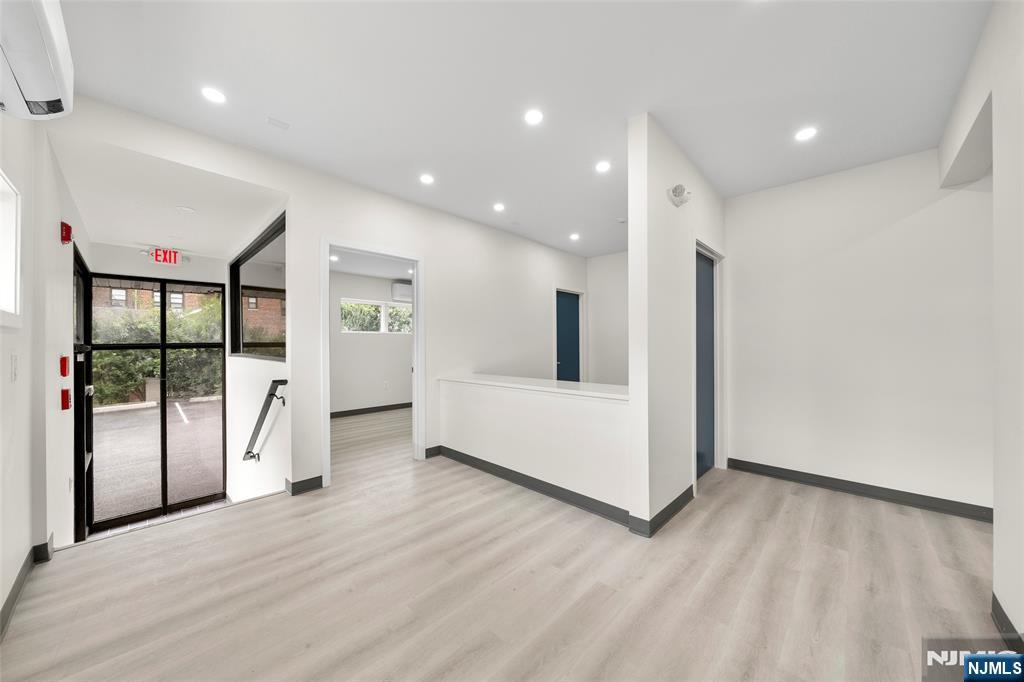 35 Pangborn Place 1 - Photo 3