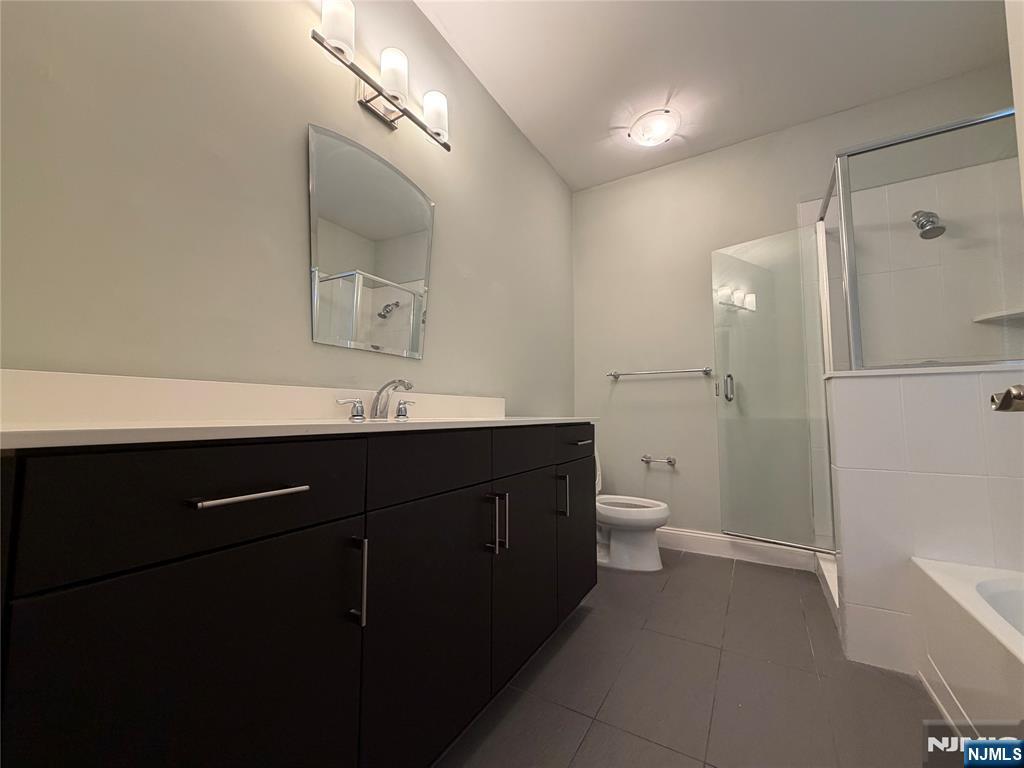 2001 Hudson UNIT 404, Fort Lee, NJ, 07024