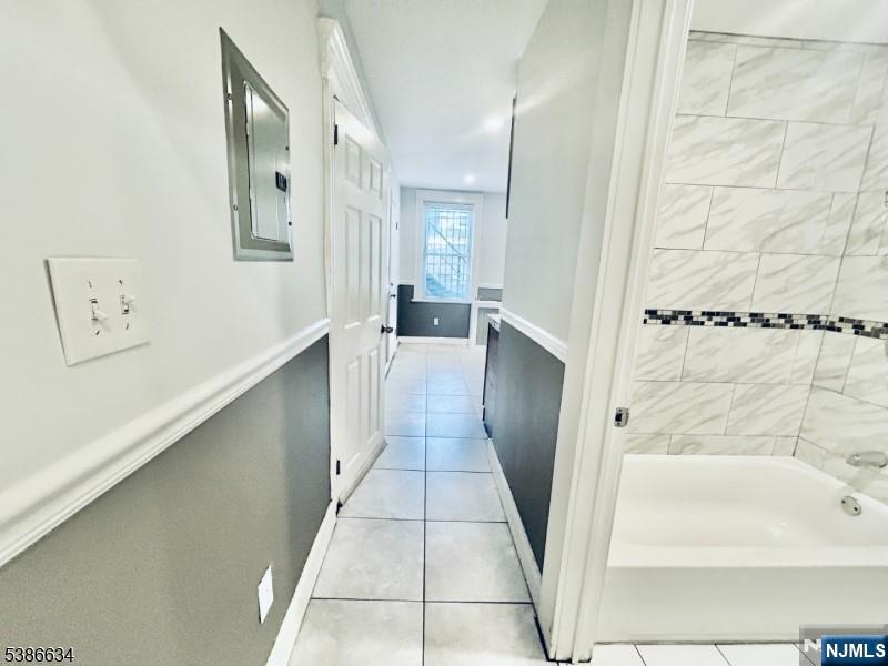 182 Seymour Avenue - Photo 4