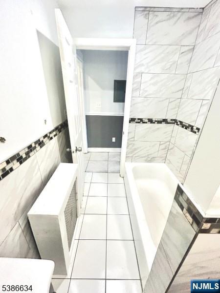 182 Seymour Avenue - Photo 5