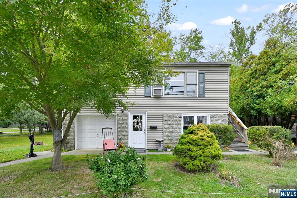 92 Lakeview Terrace - Photo 2