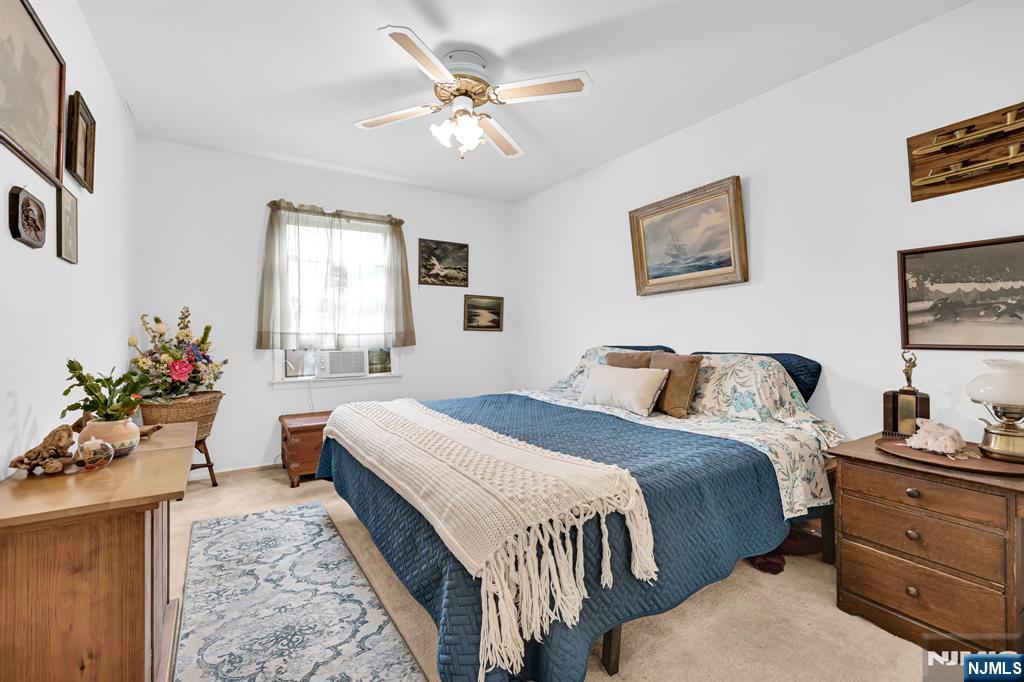 92 Lakeview Terrace, Oakland, NJ, 07436