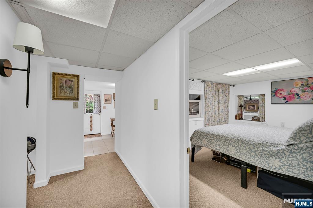 92 Lakeview Terrace, Oakland, NJ, 07436