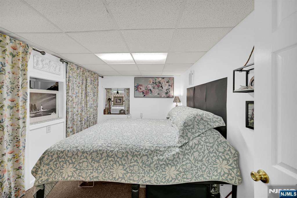 92 Lakeview Terrace, Oakland, NJ, 07436