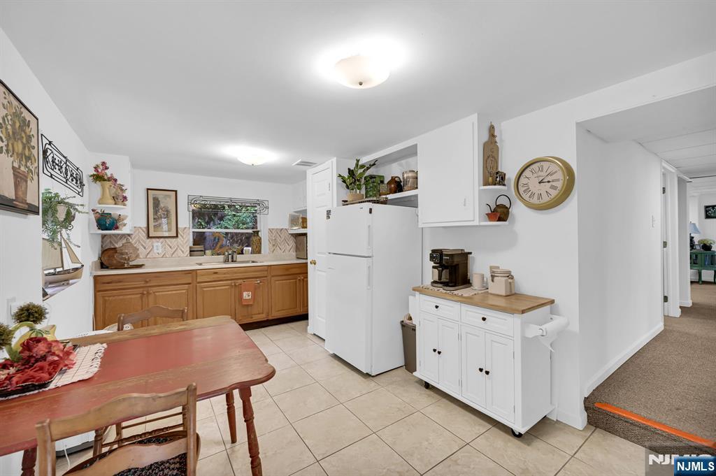 92 Lakeview Terrace, Oakland, NJ, 07436