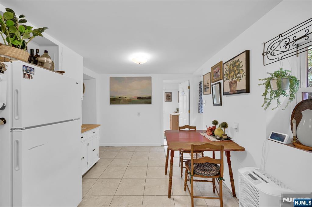 92 Lakeview Terrace, Oakland, NJ, 07436