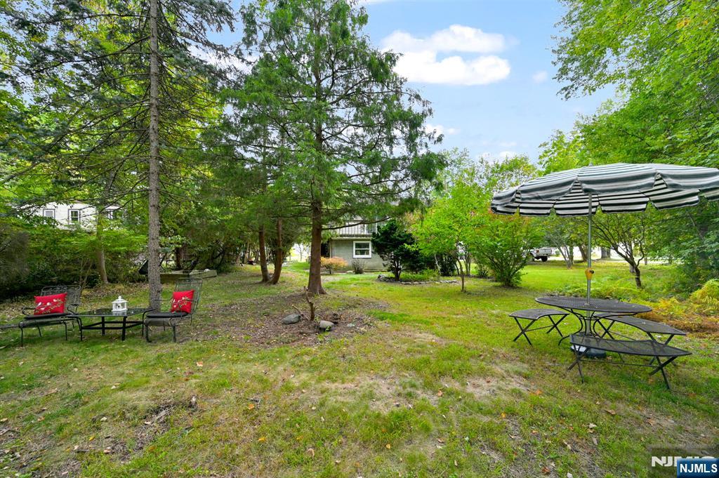 92 Lakeview Terrace, Oakland, NJ, 07436