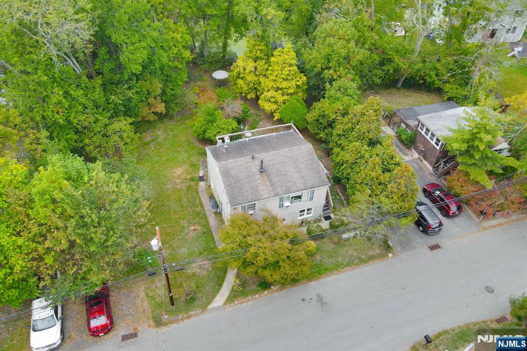 92 Lakeview Terrace, Oakland, NJ, 07436