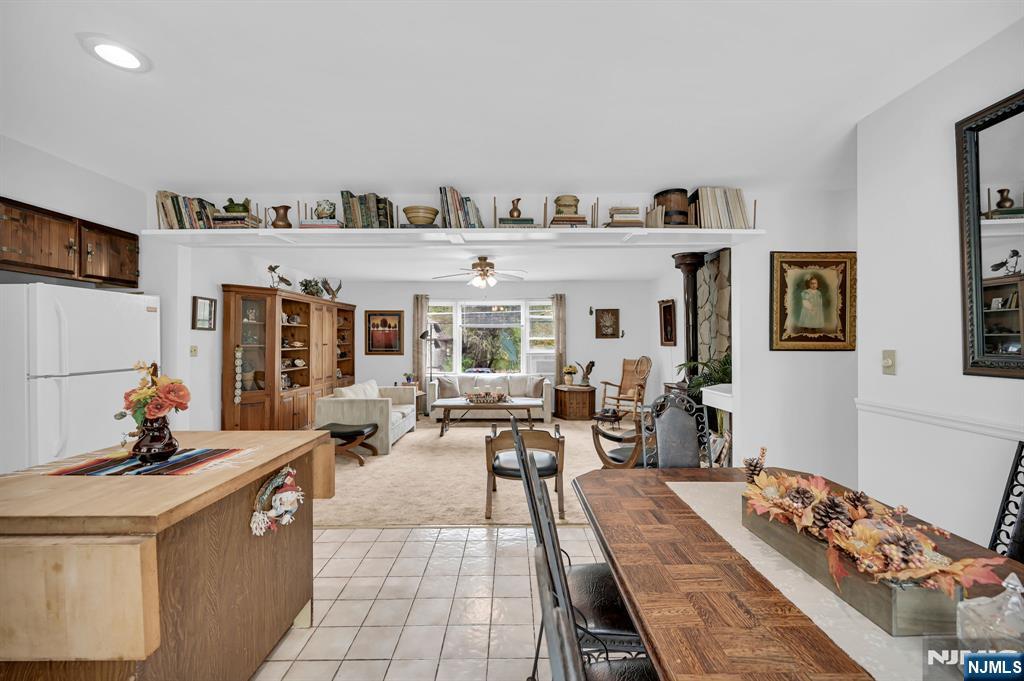 92 Lakeview Terrace, Oakland, NJ, 07436