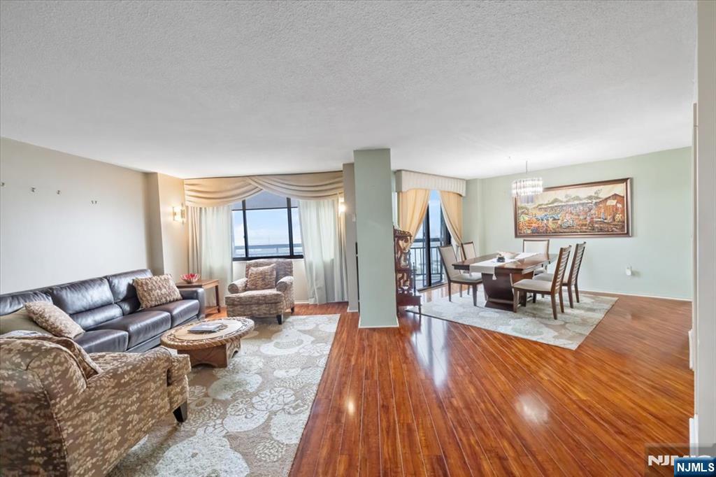 2006 Harmon Cove Tower - Photo 4