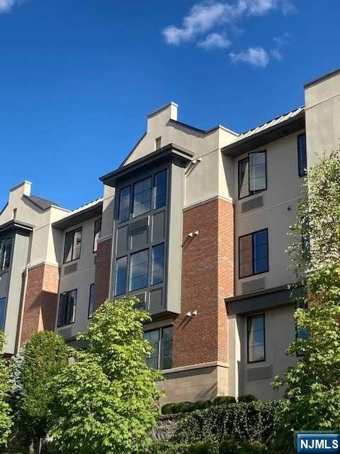 461 Palisade Boulevard 303 - Photo 2