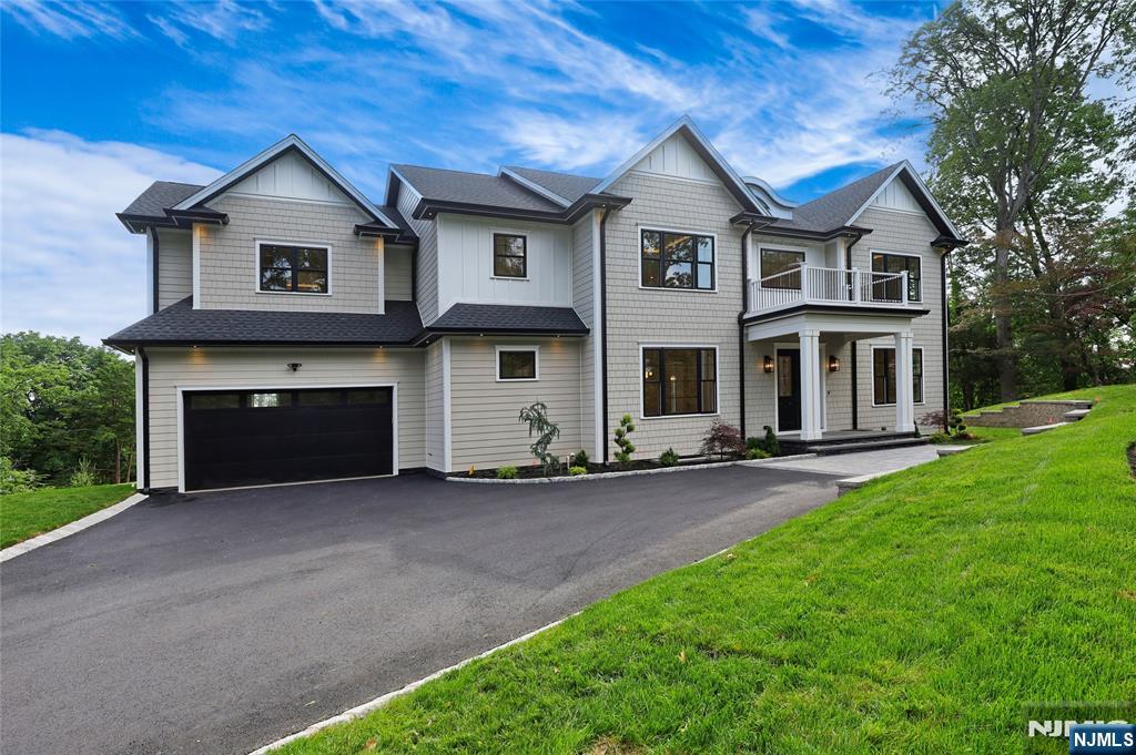 listing main picture